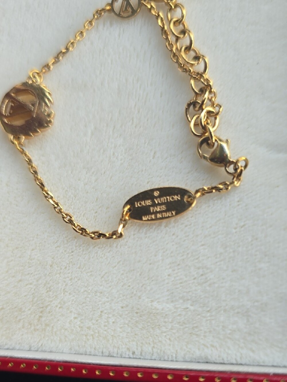Authentic💥 Louis Vuitton Angel Wing Medallion Bracelet - Picture 3 of 6